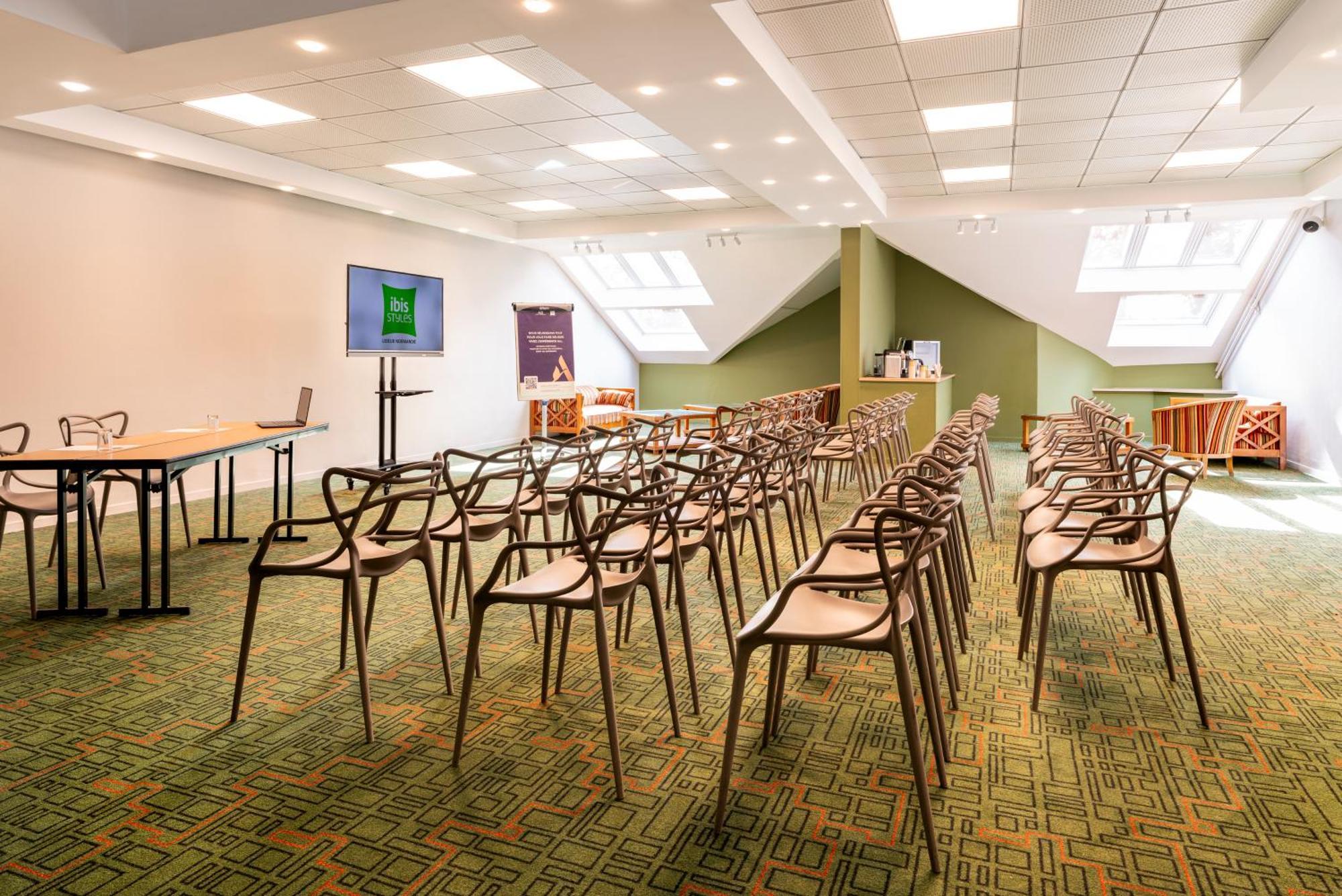 Ibis Styles Normandie Lisieux酒店